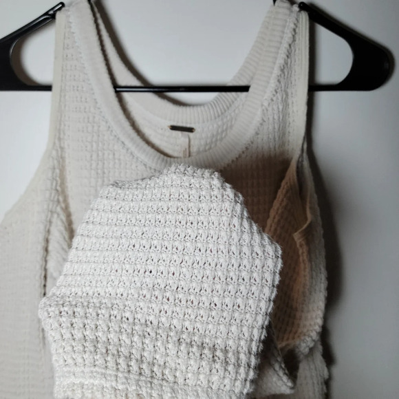 Free People Raw Edge Cold Shoulder Sweater | 100% Cotton | Size M - Picture 3 of 7